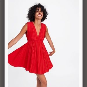 NWOT Zara Pleated Poplin Dress